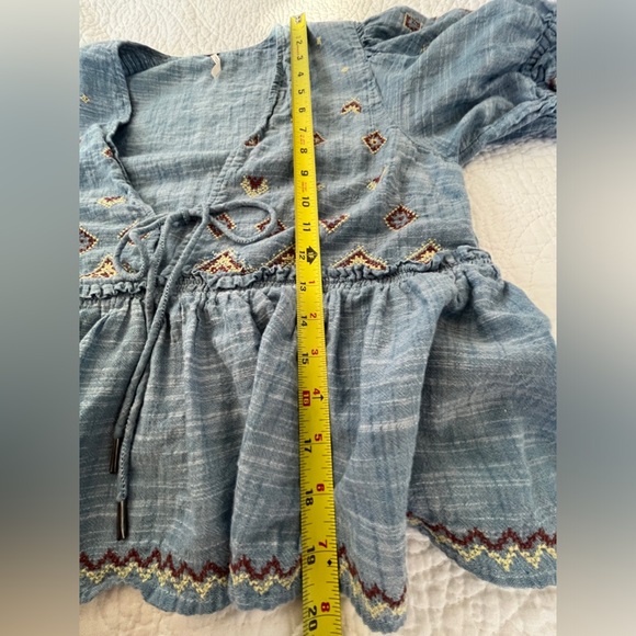Free People Tallulah Embroidered Crop Peasant Top Blouse Blue M - Picture 3 of 11